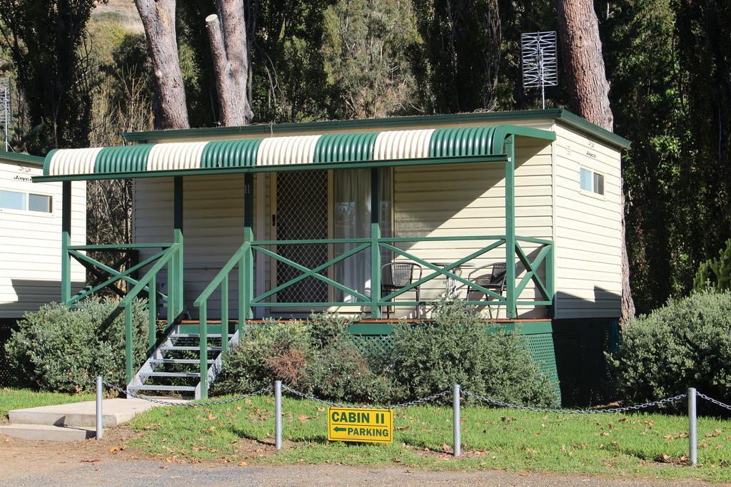 Gundagai Cabins & Tourist Park المظهر الخارجي الصورة